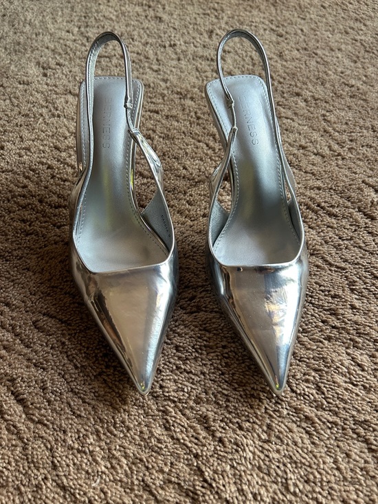 Berness Shoes - Metallic Silver Pointed Slingback Heels